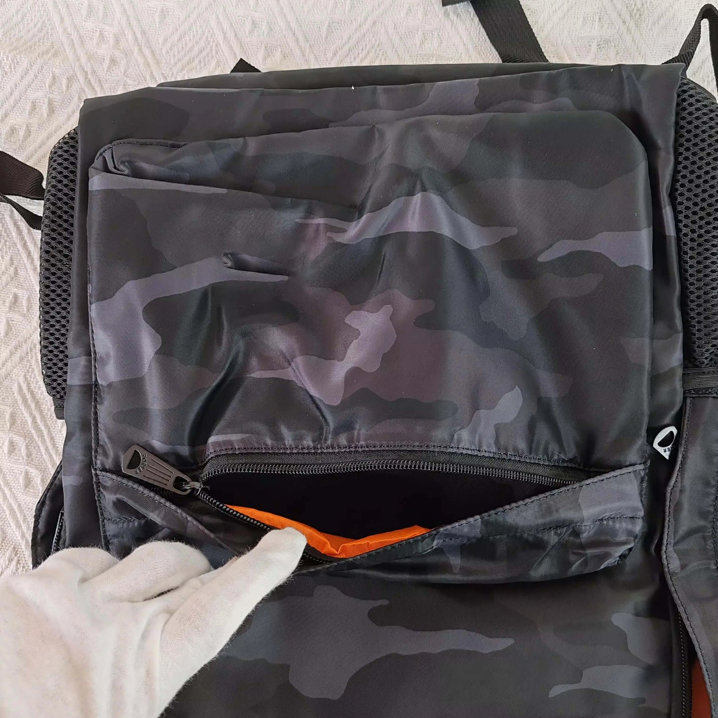 Nylon Commuting Large Capacity Bag